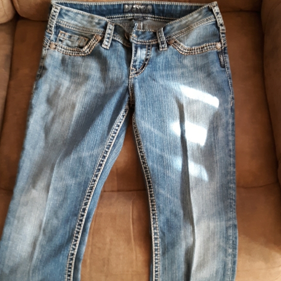 Silver Jeans - Picture 2 of 4